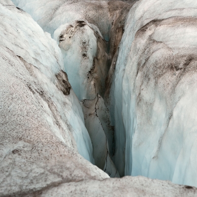 Diane Burko: Crevasse 3 on Kronebreen