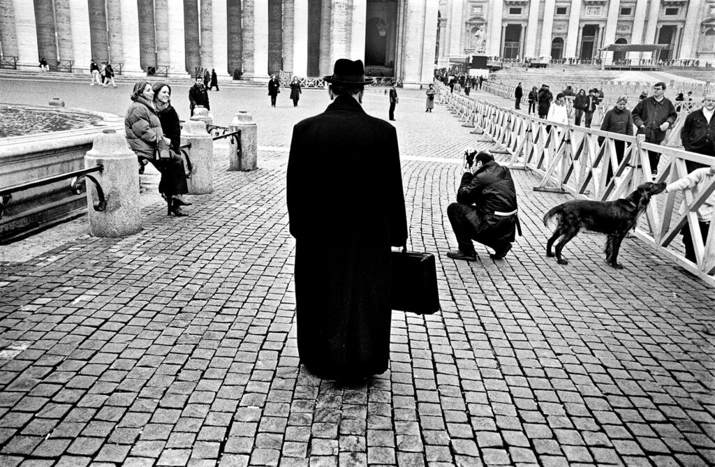 David Aschkenas: Homage to Magritte