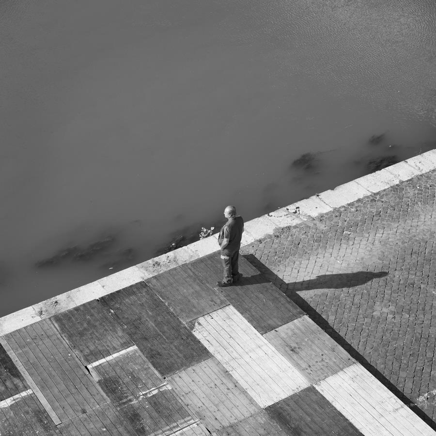 Alexander Diaz: Untitled, from the series Somewhere in Between, 2016