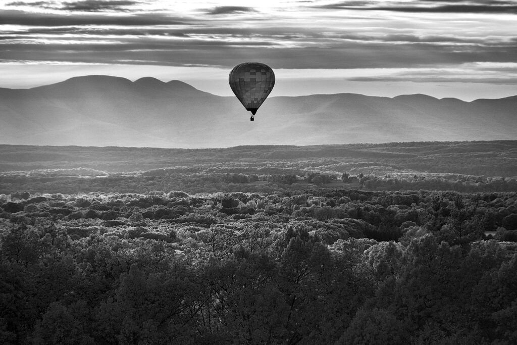Diane Smook: Balloon Over the Catskills